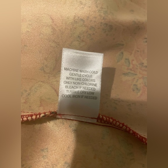 Christopher & Banks wrap skirt-size 10 like new beautiful floral wrap skirt - Picture 8 of 8